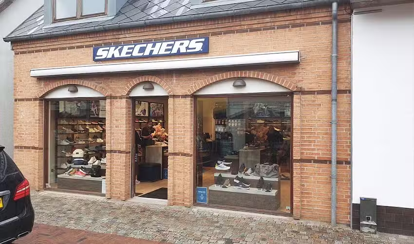 Skechers